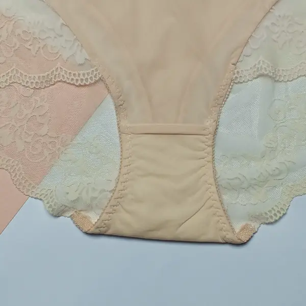 Gentle Lace Panties Pack of 2 - Image 2